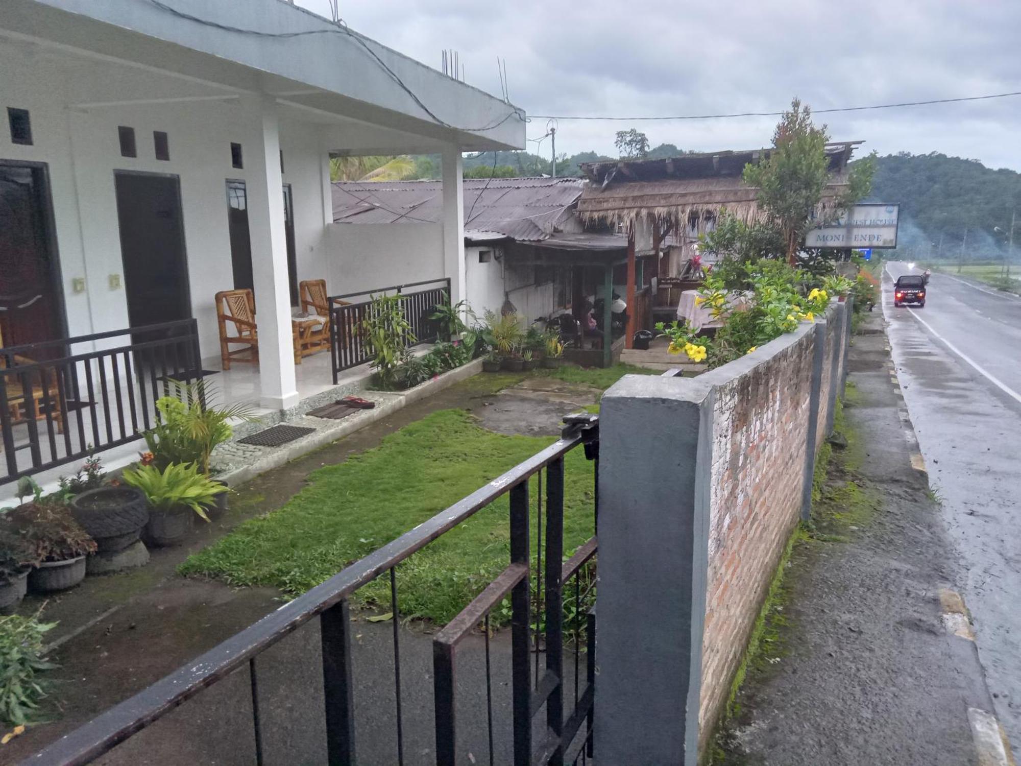 Eja Guest House Ende Exterior foto